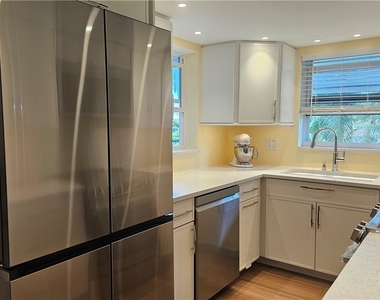 301 6th Avenue S - Photo Thumbnail 11