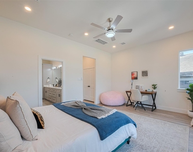 2909 Nagle Street - Photo Thumbnail 13