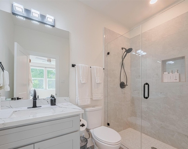 2909 Nagle Street - Photo Thumbnail 30
