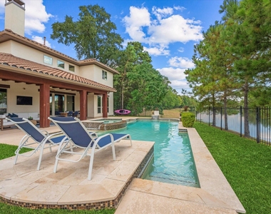19 Paloma Bend Place - Photo Thumbnail 1