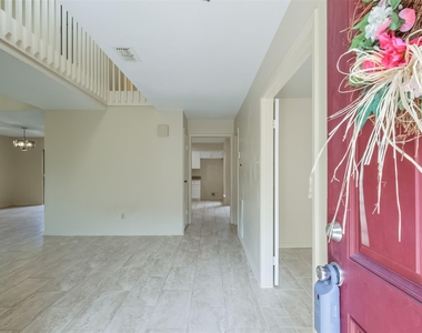 514 Shady Dale Drive - Photo Thumbnail 3