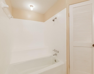 514 Shady Dale Drive - Photo Thumbnail 25