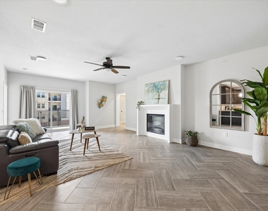 6804 Westview Dr, Unit 2307 Drive - Photo Thumbnail 10