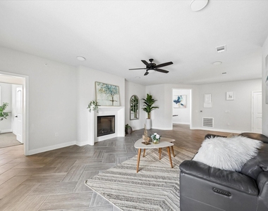 6804 Westview Dr, Unit 2307 Drive - Photo Thumbnail 14