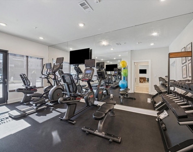 6804 Westview Dr, Unit 2307 Drive - Photo Thumbnail 3