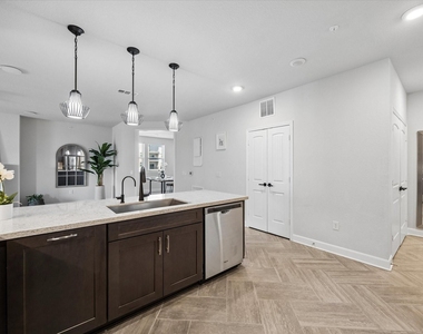 6804 Westview Dr, Unit 2307 Drive - Photo Thumbnail 9