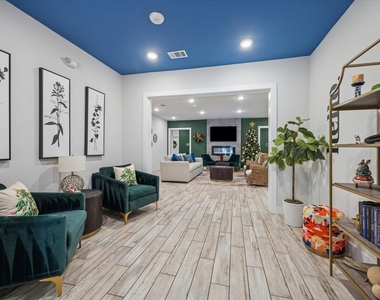 6804 Westview Dr, Unit 2307 Drive - Photo Thumbnail 1