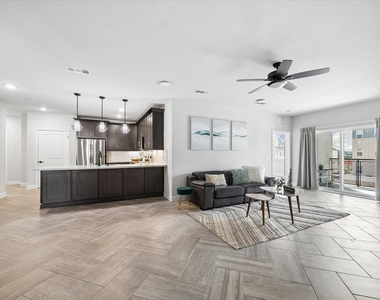 6804 Westview Dr, Unit 2307 Drive - Photo Thumbnail 5