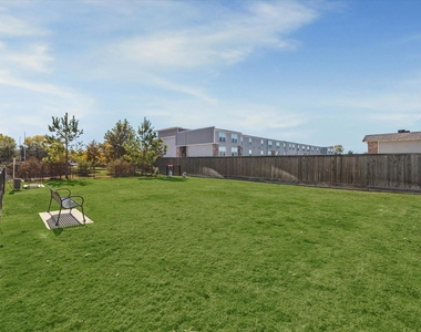 6804 Westview Dr, Unit 2307 Drive - Photo Thumbnail 38