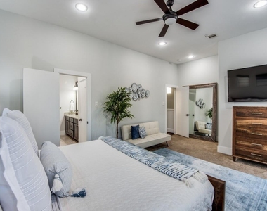 1509 Holly Street - Photo Thumbnail 24