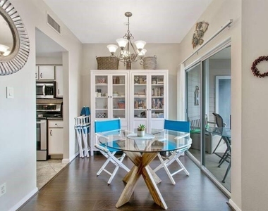 12800 Melville Drive - Photo Thumbnail 8