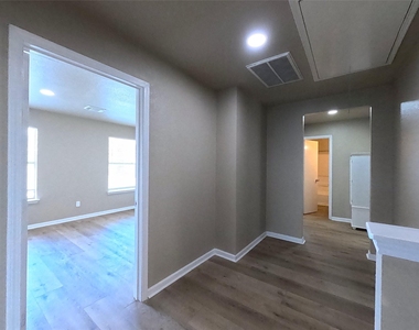 17107 Westminster Village Court - Photo Thumbnail 9
