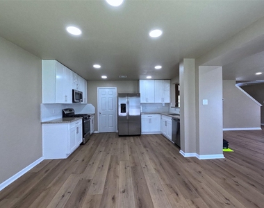 17107 Westminster Village Court - Photo Thumbnail 1