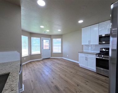 17107 Westminster Village Court - Photo Thumbnail 4