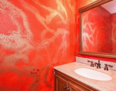 7822 Greenedge Drive - Photo Thumbnail 16