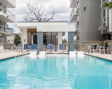 1111 N Durham Drive - Photo Thumbnail 4
