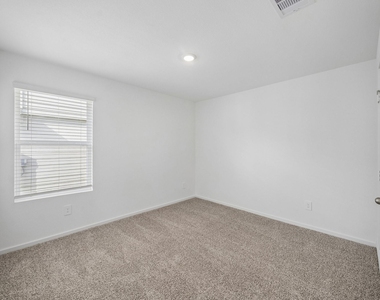 11822 Serenas Song Drive - Photo Thumbnail 18