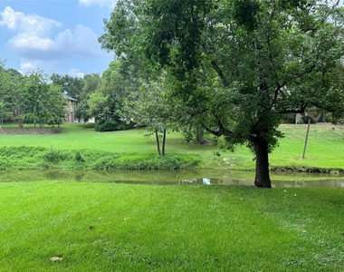 3302 Tompkins Drive - Photo Thumbnail 6