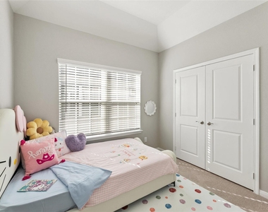 931 Beebrush Lane - Photo Thumbnail 6