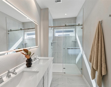 931 Beebrush Lane - Photo Thumbnail 8