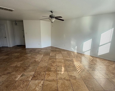 4330 Sprangletop Avenue - Photo Thumbnail 5