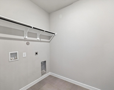 1510 King Ranch Road - Photo Thumbnail 15