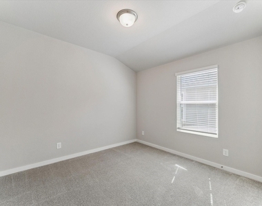 1510 King Ranch Road - Photo Thumbnail 13