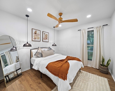 610 Acapulco Village Drive - Photo Thumbnail 13