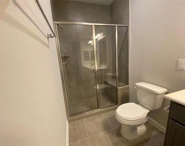 13443 Greenbrier Drive - Photo Thumbnail 9