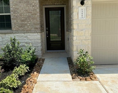 13443 Greenbrier Drive - Photo Thumbnail 1