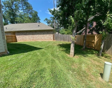 13443 Greenbrier Drive - Photo Thumbnail 17