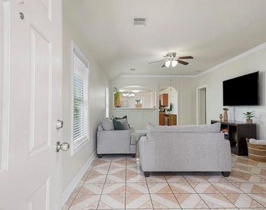 1614 York Creek Drive - Photo Thumbnail 11