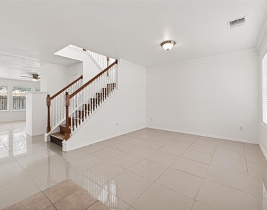 3807 Brook Garden Lane - Photo Thumbnail 5