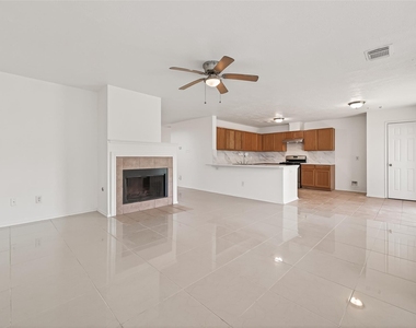 3807 Brook Garden Lane - Photo Thumbnail 10