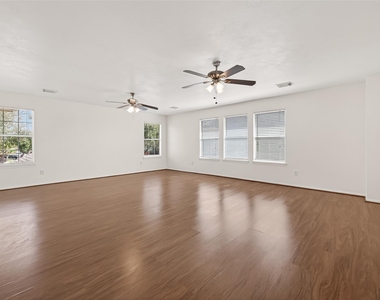 3807 Brook Garden Lane - Photo Thumbnail 29