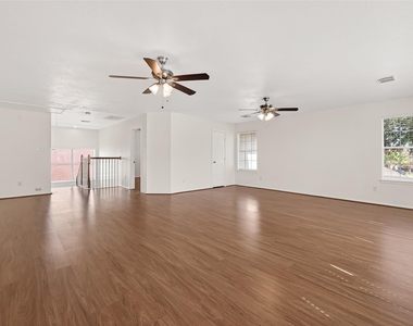 3807 Brook Garden Lane - Photo Thumbnail 31