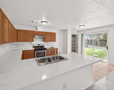 3807 Brook Garden Lane - Photo Thumbnail 18