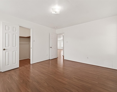 3807 Brook Garden Lane - Photo Thumbnail 40