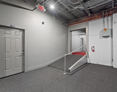 612 W Texas Avenue - Photo Thumbnail 10