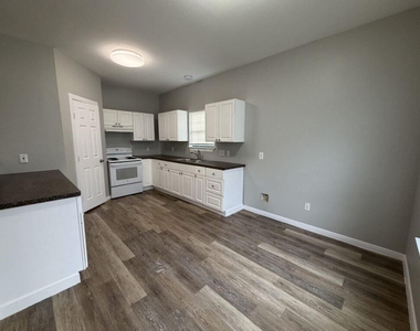 3118 Barberry Drive - Photo Thumbnail 1