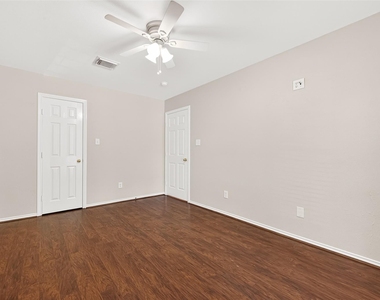 1646 Martin Lake Drive - Photo Thumbnail 31
