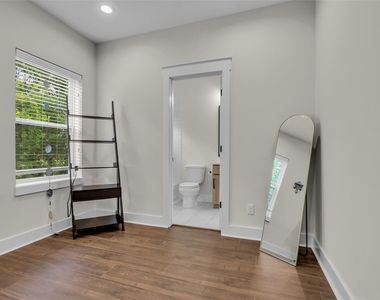 5303 Donovan Gardens Lane - Photo Thumbnail 17