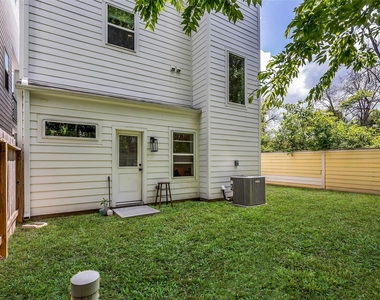 5303 Donovan Gardens Lane - Photo Thumbnail 20