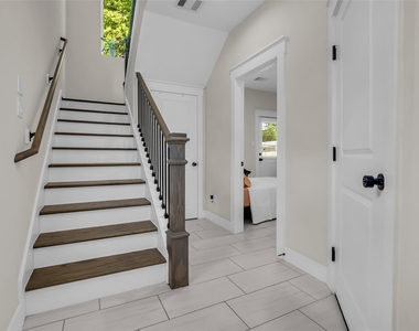 5303 Donovan Gardens Lane - Photo Thumbnail 2