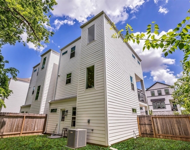 5303 Donovan Gardens Lane - Photo Thumbnail 23