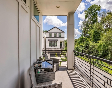 5303 Donovan Gardens Lane - Photo Thumbnail 13