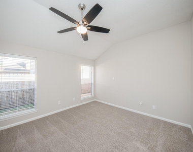 121 Coffee Lane - Photo Thumbnail 23