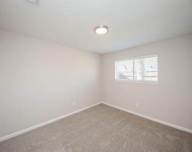 121 Coffee Lane - Photo Thumbnail 17