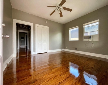 6912 Avenue C - Photo Thumbnail 6