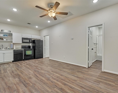 18147 Firepine Lane - Photo Thumbnail 7